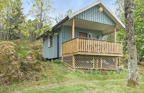 Tanum O House | Beautiful home in Bullaren with kitchen