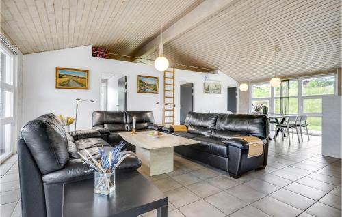 Lyngsbæk Strand House | Beautiful Home In Ebeltoft With Wifi
