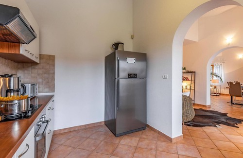 Galizana House | Beautiful home in Galizana with WiFi