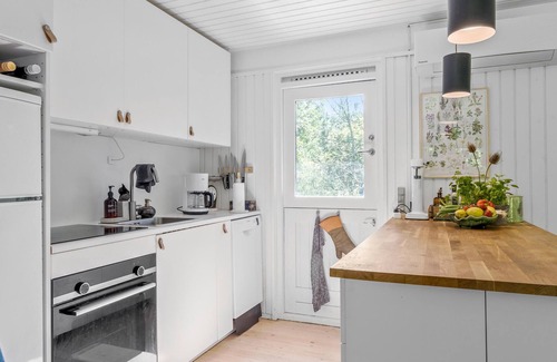 Hojby House | Beautiful home in Højby with WiFi
