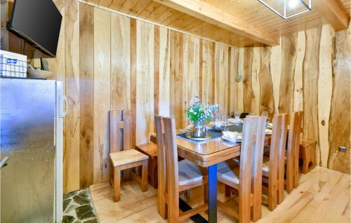 Jakovlje House | Beautiful Home In Kraljev Vrh With Wifi