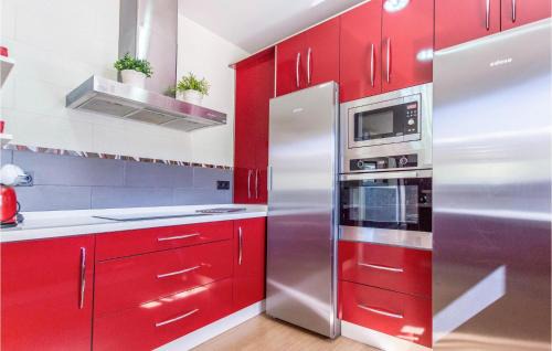 Competa House | Beautiful Home In Malaga With Wifi