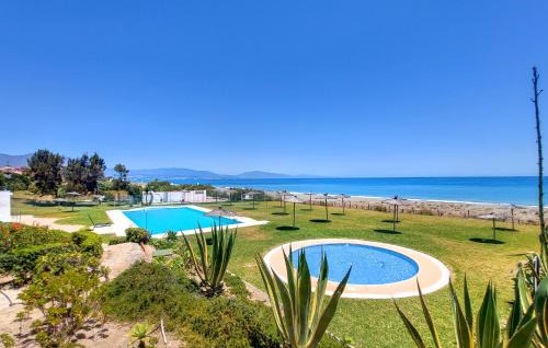 Puerto de la Duquesa House | Beautiful Home In Manilva With Wifi