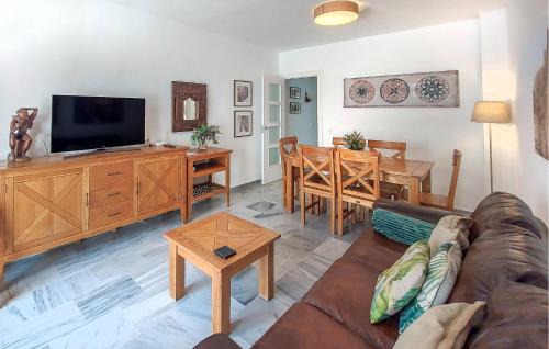 Puerto de la Duquesa House | Beautiful Home In Manilva With Wifi