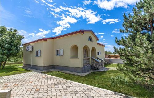 Kraljevica House | Beautiful Home In Smrika With Wifi