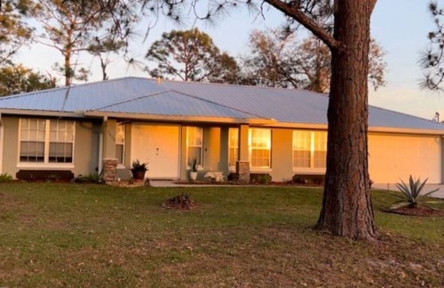 Sun 'N Lake House | Beautiful Home in Sun n Lake