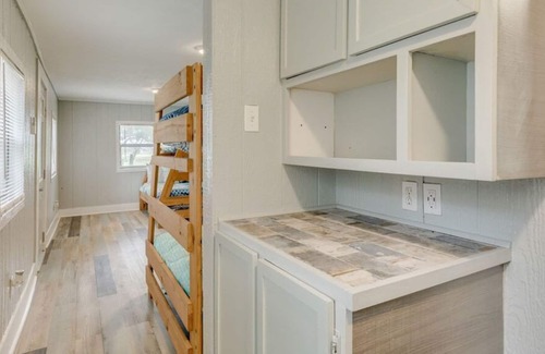 Cedar Lane House | Beautiful Home on Caney Creek w/ Fishing Pier