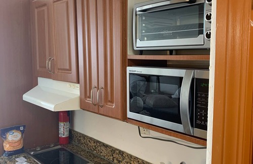 Sunny Isles Beach House | Beautiful Hotel Studio on the beach. STR-01535