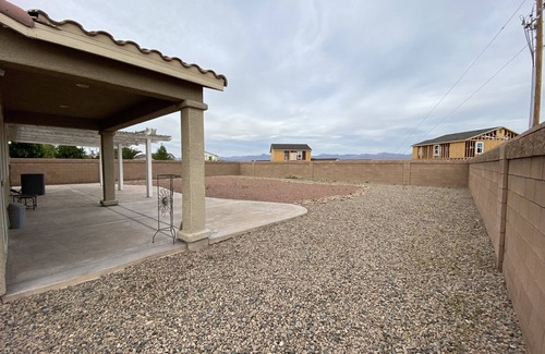 Holiday Shores House | Beautiful House 1 mile from the Colorado River!