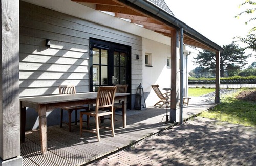 Camperduin House | Beautiful house 750 meters from the beach with wood stove in the living room