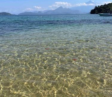 Angra dos Reis House | Beautiful house overlooking the sea, swimming pool and Wi-Fi