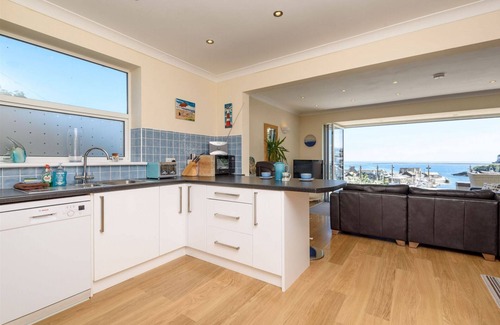 West Looe House | Beautiful house with exceptional views.