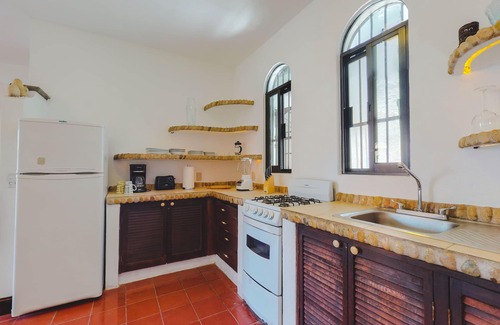 Proyecto escola Condo | Beautiful in town 3 Beds. 2 Bath one block from Malecon Casa de los Escritores 2