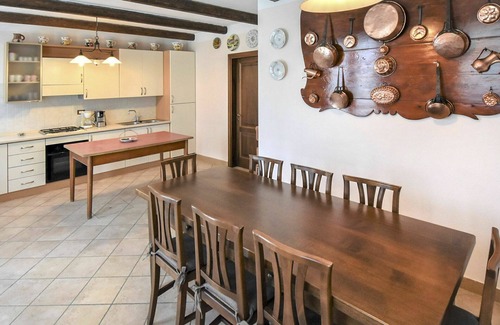Ariano nel Polesine House | Beautiful apartment in villa for 9 guests with WIFI, A/C, pool, TV and patio