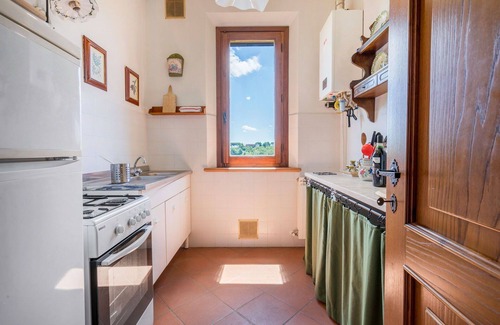 Castiglione del Lago Villa | Beautiful private villa for 14 guests with private pool, WIFI, TV and patio, close to Montepulci.