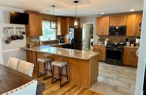 Lexington House | Beautiful Kentucky Home!n15 minute drive to Keeneland and Kentucky Horse Park