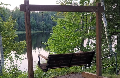 Melrude Cabin | Beautiful Lake Cabin in Alborn MN