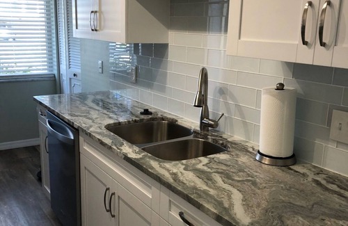 Venice Condo | Beautiful Lake Front Condo