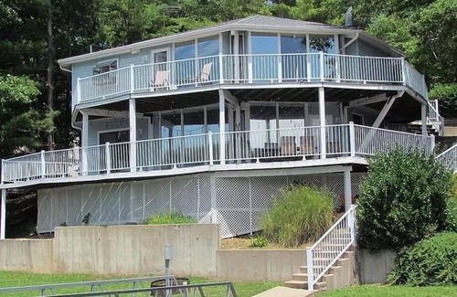 Rocky Mount House | Beautiful Lake Home! Bring Your Boat!