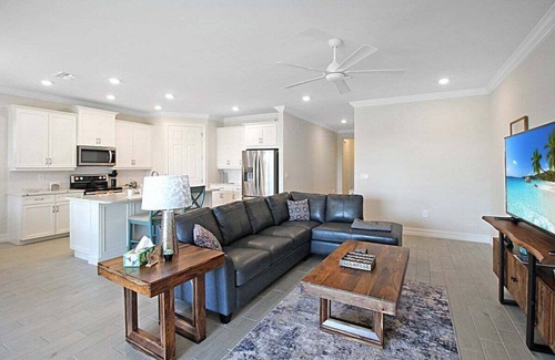 Nokomis House | Beautiful lakefront home in Toscana Isles - Breeze By The Lake