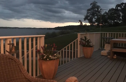 Delavan Lake House | Beautiful Lakefront Home w/private pier and swim raft