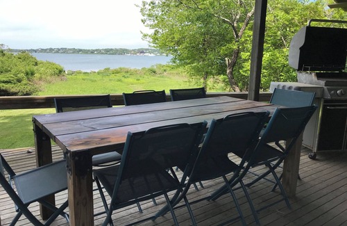 Montauk House | Beautiful Lakefront House with Water Access