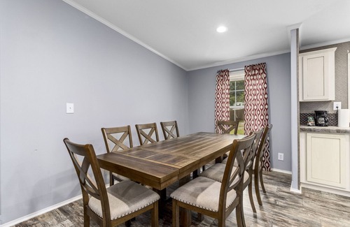 Henderson County House | Beautiful Lakehouse - Near Lake - Cabin Feel - TX