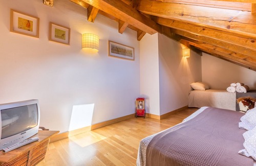 Roni Apartment | Beautiful Loft in Roní - Near Port Ainé ski slopes