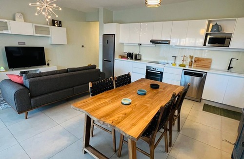Pereybere Apartment | Beautiful Luxury 2-bed Apartment in Pereybere
