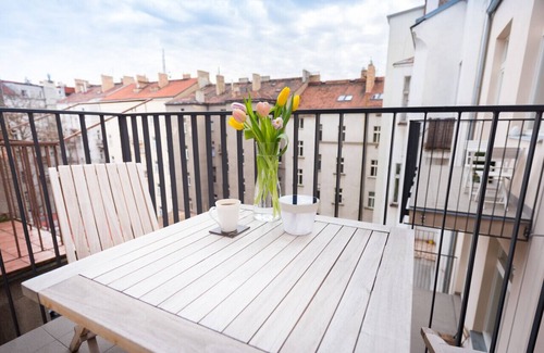 Andel Apartment | Beautiful Mala Strana Studio by easyBNB
