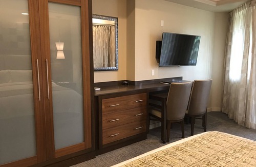 Palm Desert Hotel | Beautiful Marriott Desert Springs Villa for Coachella!