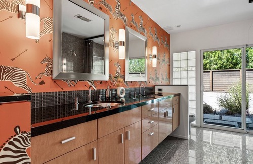 Deepwell Estates House | Beautiful Mid-Century Modern Home in Deepwell
