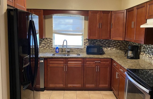 Pine Hills House | Beautiful Modern 4BR House -Downtown Orlando