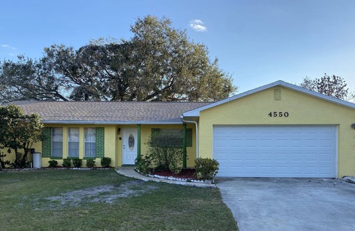 Pine Hills House | Beautiful Modern 4BR House -Downtown Orlando