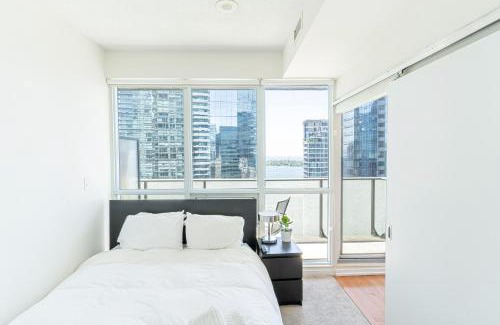 Downtown Toronto Apartment | Beautiful Modern Toronto Luxurious Scotiabank Arena