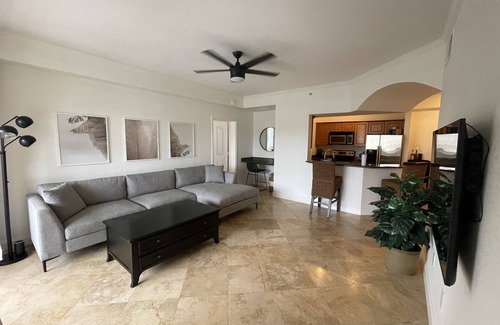 Central Naples Condo | Beautiful Naples Retreat!
