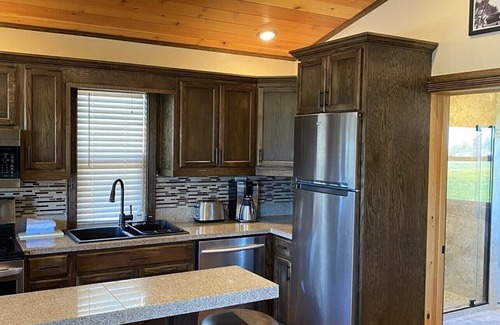 East Glacier Park Village Cabin | Beautiful new luxury cabin on large private lot
