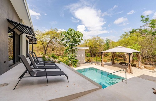 Coco House | Beautiful newily built home close to Playas del Coco and Playa Ocotal