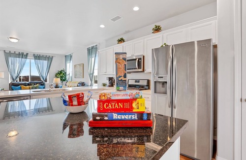 Bellemont House | Beautiful, Newly Built Home with Central A/C !