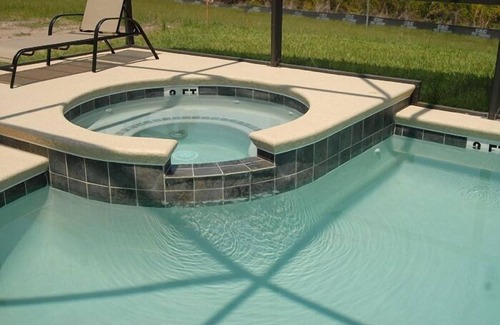 Veranda Palms House | Beautiful Newly Renovated 6 Bed Pool Home
