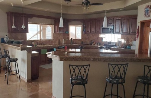 Puerto Penasco House | BEAUTIFUL Oceanfront. Huge Kitchen. Pet Friendly