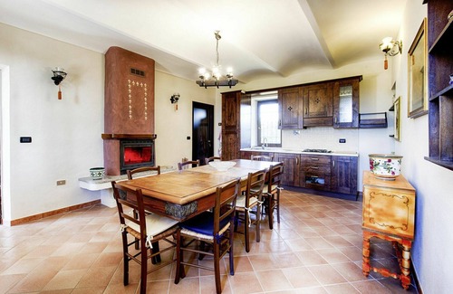 San Damiano dʼAsti House | Beautiful private villa for 9 people with A/C, WIFI, private pool, TV, patio and pets allowed