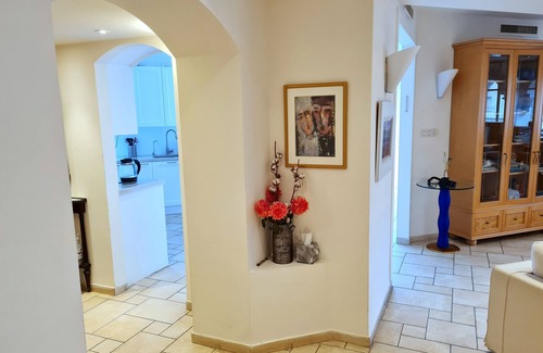 Mamilla Apartment | Beautiful Penthouse with Grand Piano at the best location in Jerusalem