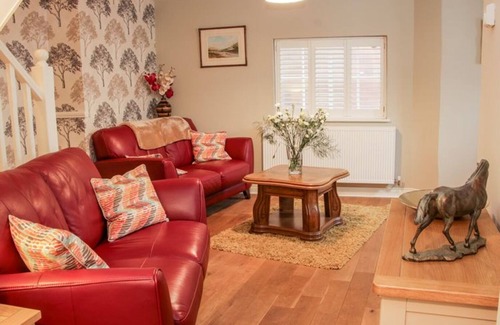 Bridgnorth Cottage | Beautiful Pet Friendly Quiet Cottage Just Off High Street Bridgnorth