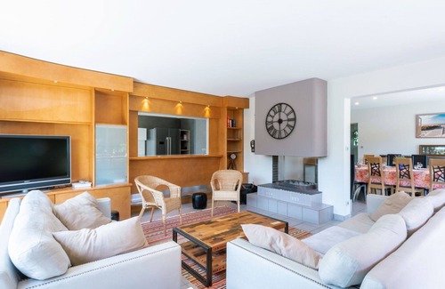 Agon-Coutainville House | Beautiful private villa for 12 guests with TV, terrace and pets allowed