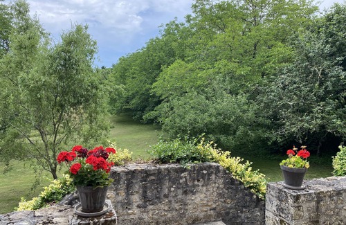 Coux-et-Bigaroque-Mouzens House | Beautiful Private Gite in the Dordogne Valley with Large Private Heated Pool