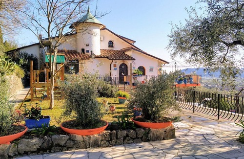 Castelnuovo Magra Villa | Beautiful private villa for 12 guests with A/C, private pool, WIFI, TV, patio and panoramic view