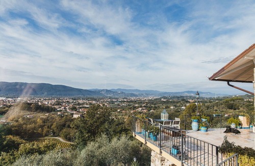 Castelnuovo Magra Villa | Beautiful private villa for 12 guests with A/C, private pool, WIFI, TV, patio and panoramic view