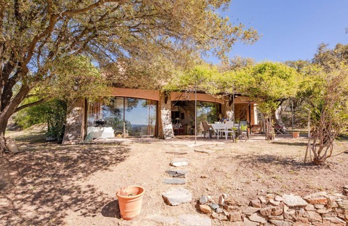 La Garde-Freinet House | Beautiful private villa with WIFI, private pool, TV, terrace, pets allowed and panoramic view
