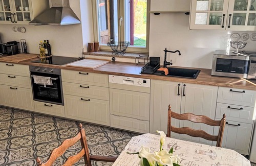 Sudomerice u Bechyne House | Beautiful private villa for 11 guests with WIFI, TV, patio and pets allowed